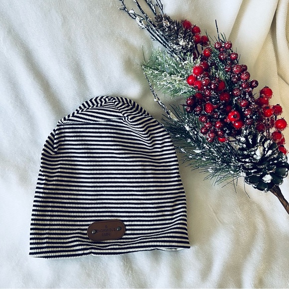 New! Unisex Black & White Striped Thin Scully Slouchy Beanie - Picture 4 of 8
